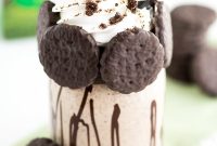 Thin Mint Freakshake Recipe: Mint Chocolate Cookie Milkshake Treat