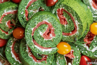 Smoked Salmon and Spinach Rolls Recipe for Entertaining