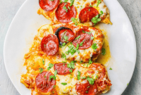 Keto Low-Carb Cheesy Pizza Chicken Recipe