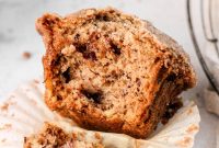 Banana Crumb Muffins with Crunchy Streusel Topping
