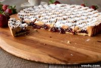 Perfectly Rustic Strawberry Crostata Recipe for Summer Baking