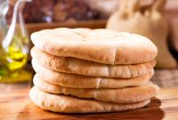 Discover Mediterranean Flavors: Recipes & Dining Guide