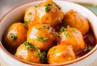 Slow-Cooker Apple Jelly Meatballs for Party Appetizers