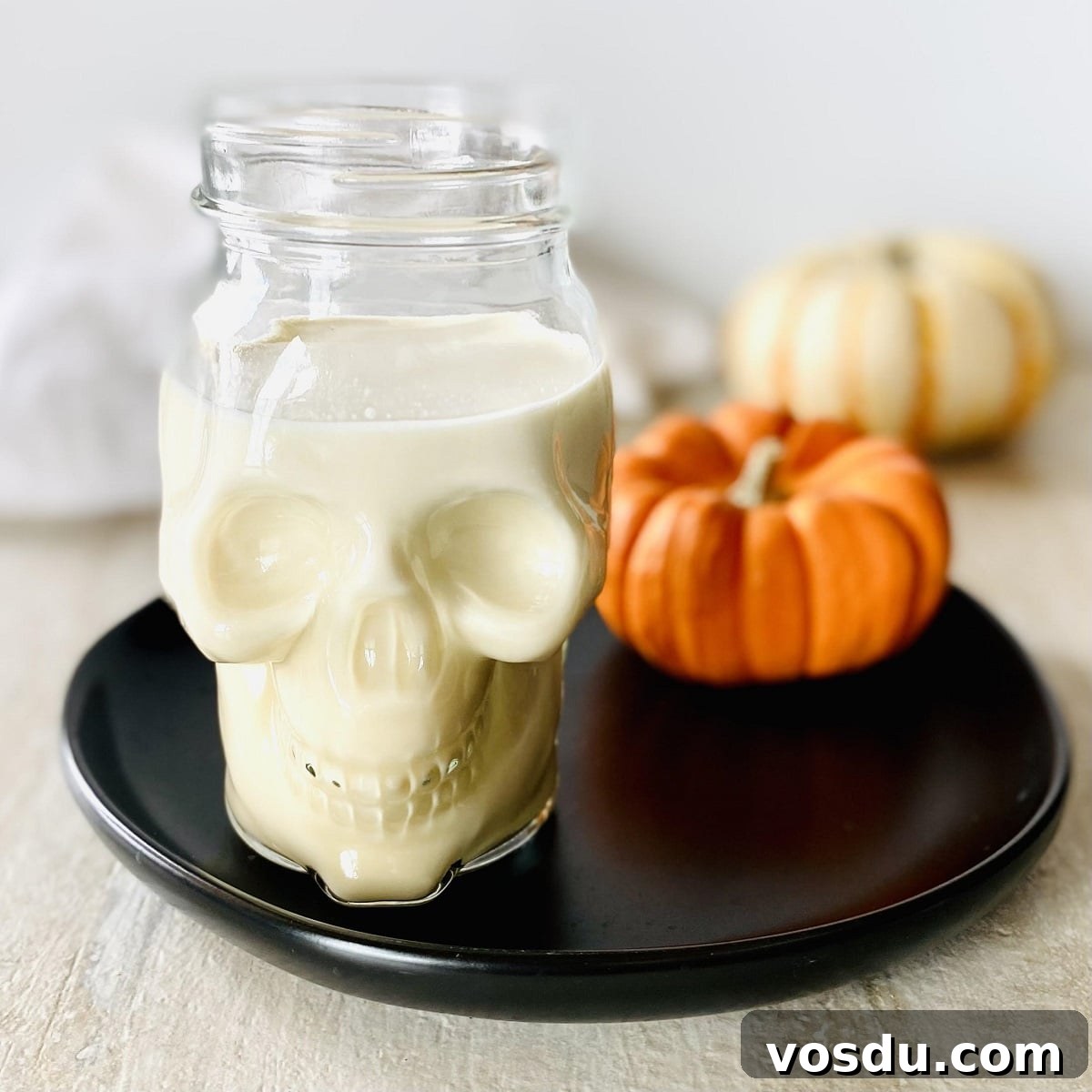Spooky Halloween Cocktail Recipes to Impress Your Guests 2 Halloween cocktail recipe.