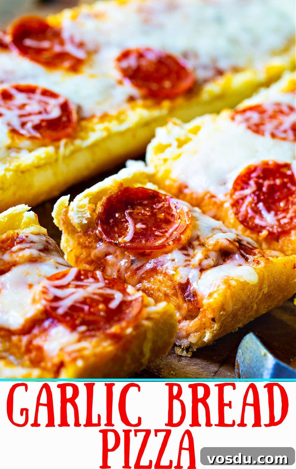 Garlic Bread Pizza: Crispy Cheesy Pizza with Garlic Butter Crust 6 img 17081 6