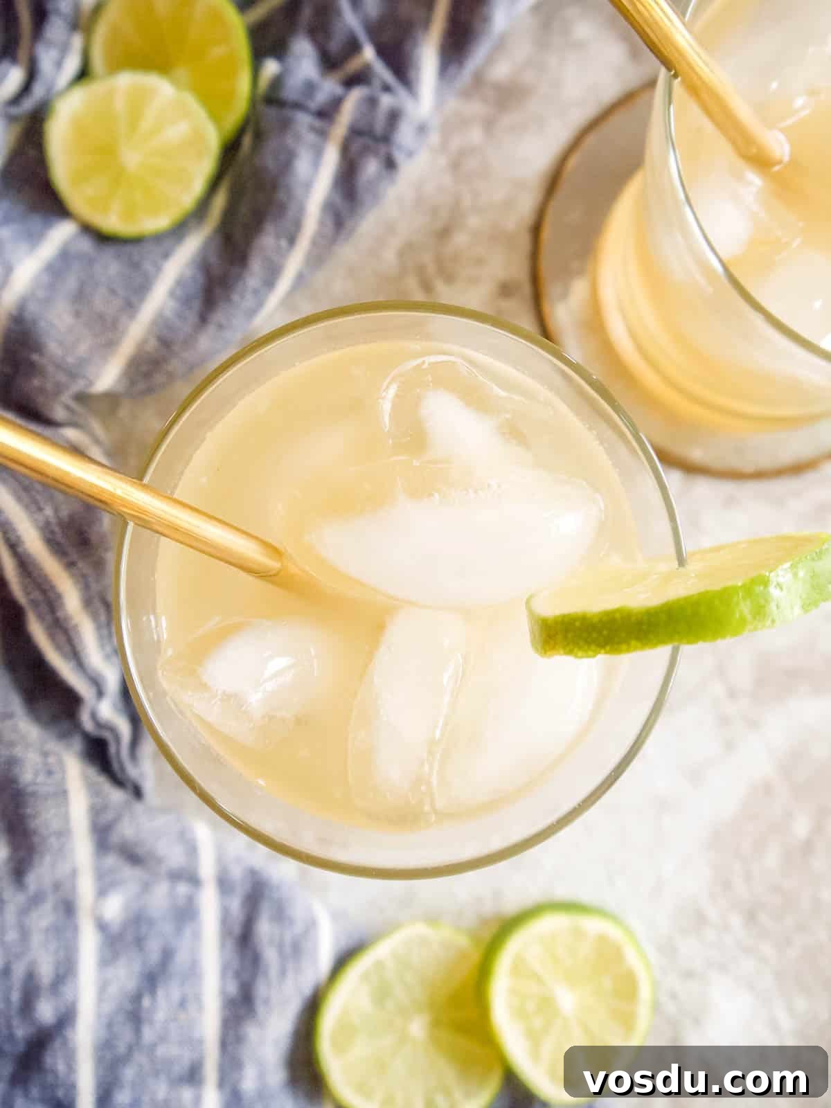 Cointreau Margarita Recipe: Classic Cocktail Guide and Tips 4 Aerial view of Cointreau margarita.