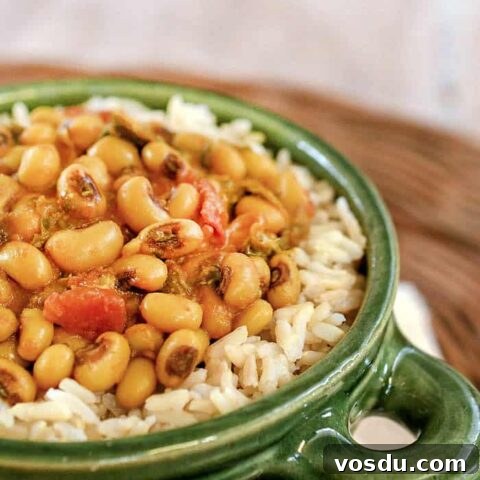 Black-Eyed Pea Curry with Spinach from Indian Instant Pot® Cookbook