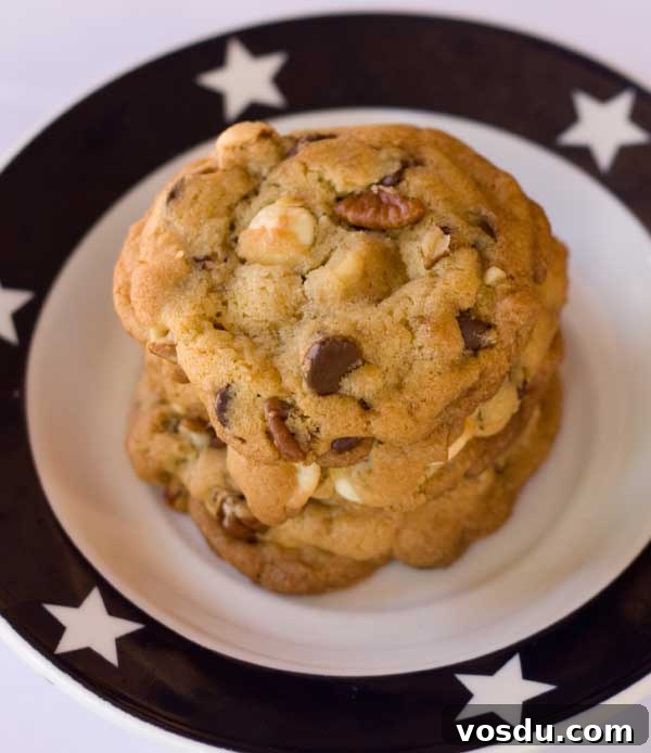 michell-obama-cookie Michelle Obama's Black and White Cookies