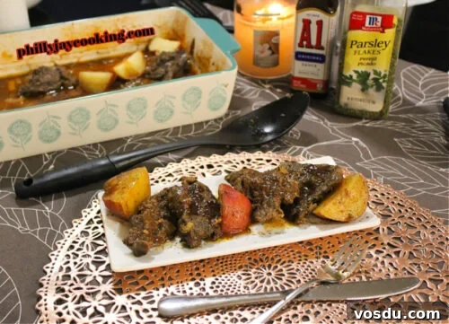 Oven-Baked Steak with Roasted Red Potatoes: Simple Weeknight Recipe 4 Oven Baked Steak Recipe