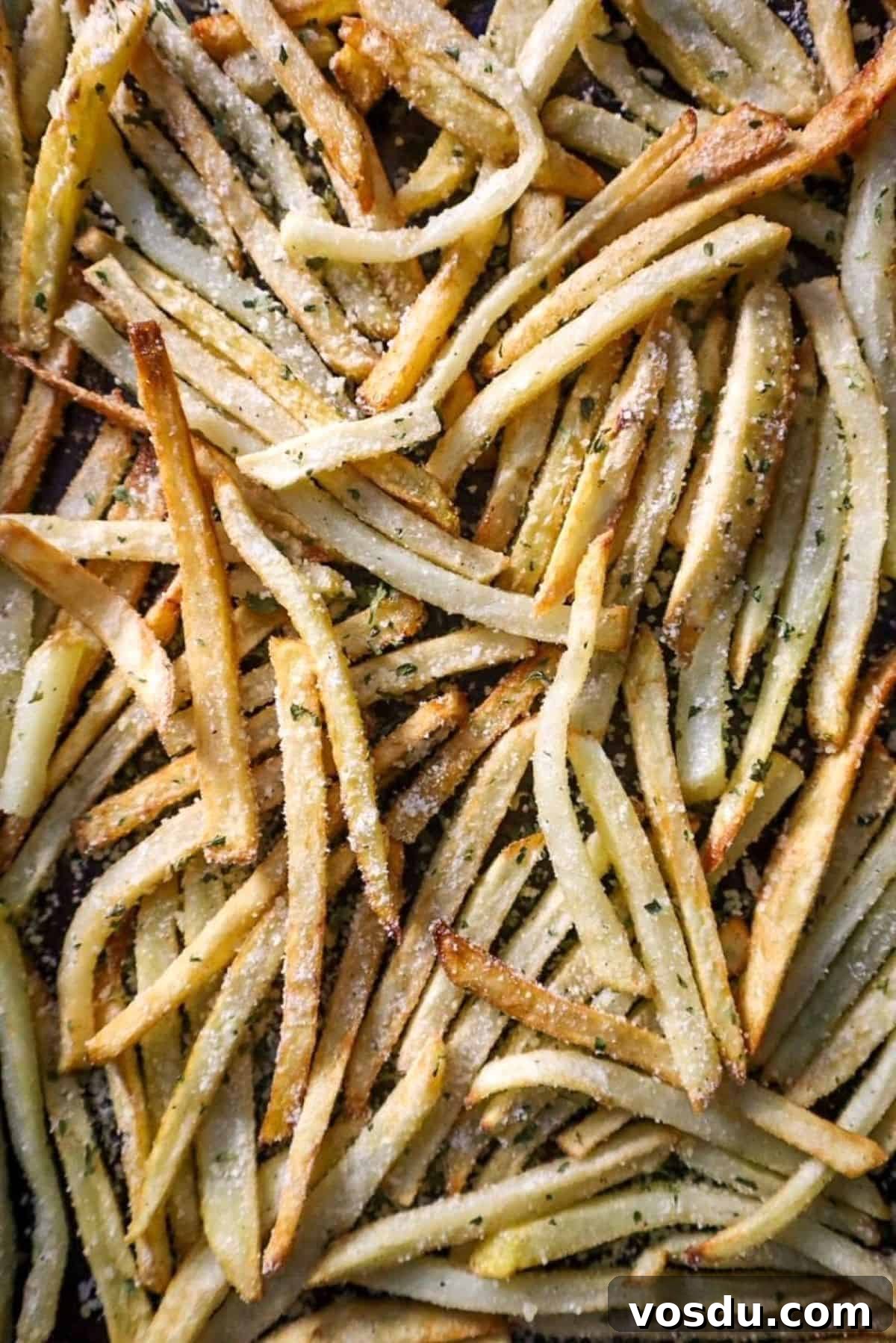 Crispy Garlic Fries with Spicy Cajun Dipping Sauce 4 garlic parmesan pommes frites
