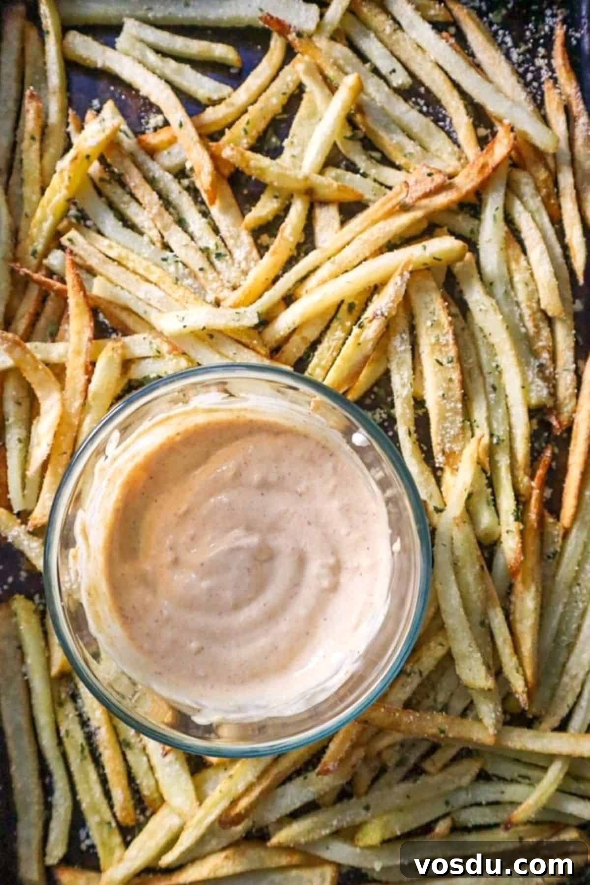 Crispy Garlic Fries with Spicy Cajun Dipping Sauce 5 pommes frites with sauce