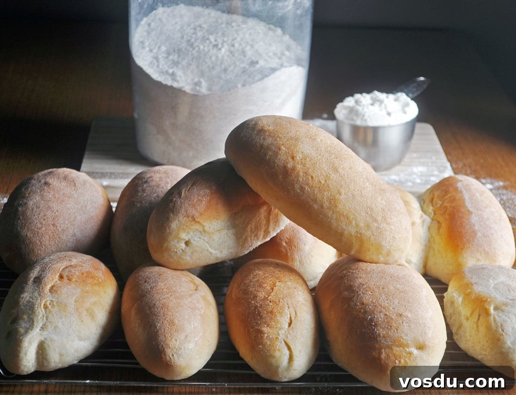 Homemade Burger & Hot Dog Buns: Soft, Fluffy Recipes for Sandwiches 6 Homemade hamburger and hot dog buns