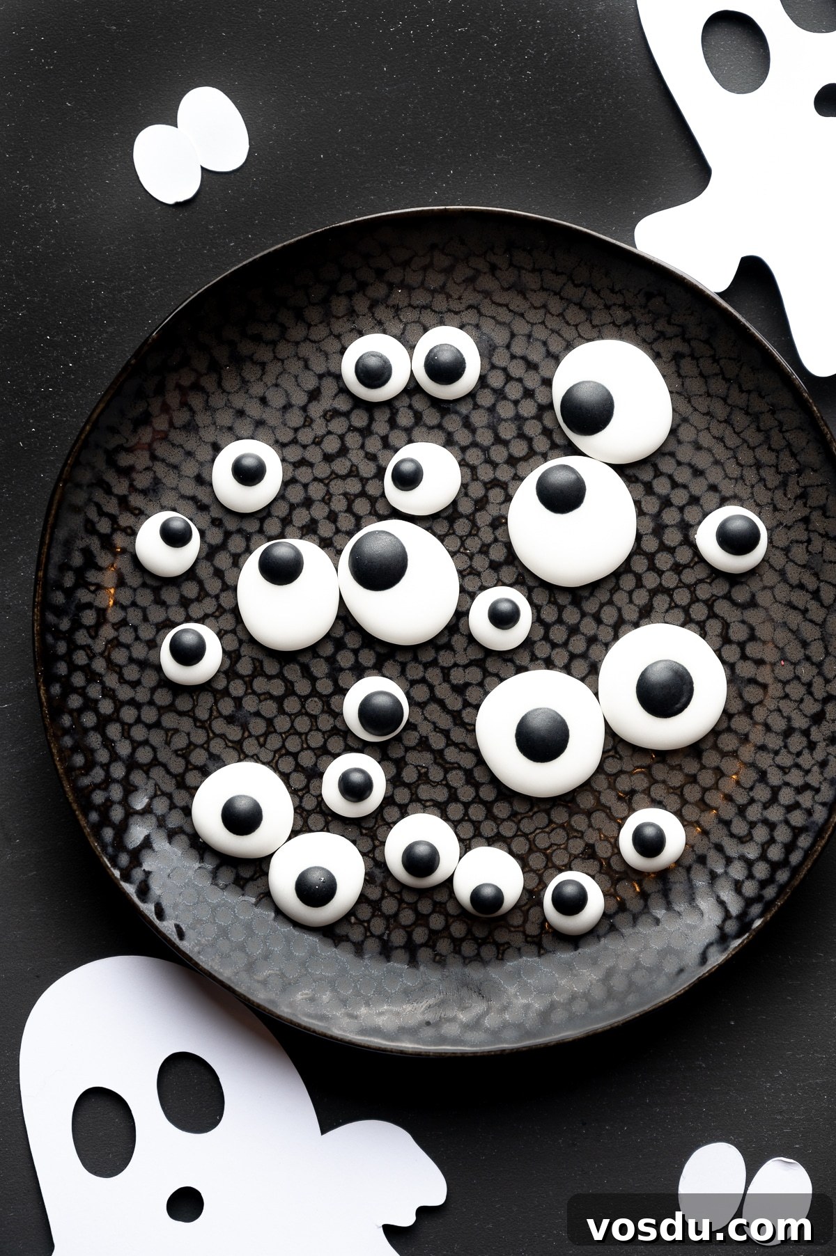 Halloween Mummy Sugar-Free Brownies — Gluten-Free Low-Carb Treats 6 img 3903 5