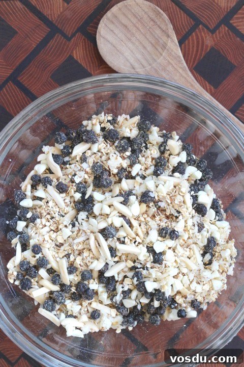 No-Bake Blueberry-Almond Oatmeal Bars with White Chocolate Recipe {www.TwoHealthyKitchens.com}