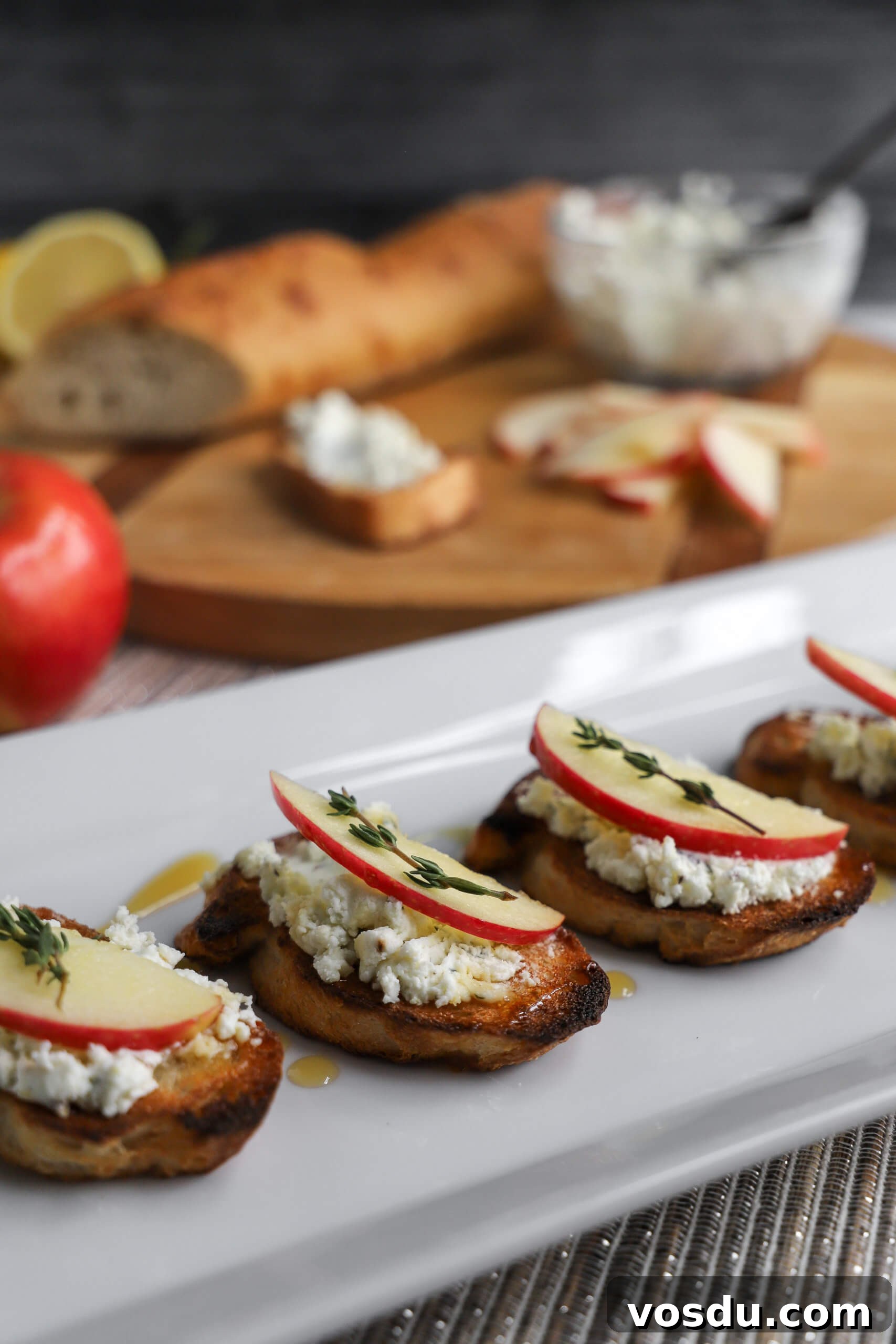 Apple and Goat Cheese Crostini Apple and Goat Cheese Crostini
