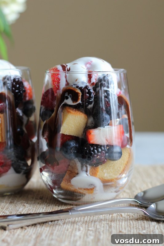 Fresh Berry Parfait with Silky Crème Anglaise 8 Fresh Berry Parfait with Crème Anglaise and chocolate sauce