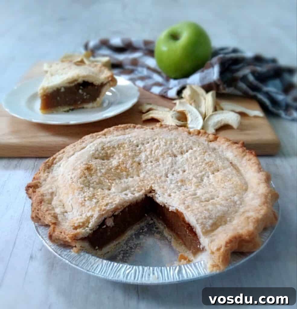 Inside an Amish Church: What Services and Traditions Look Like 3 Amish-baked-Apple-snitz-pie