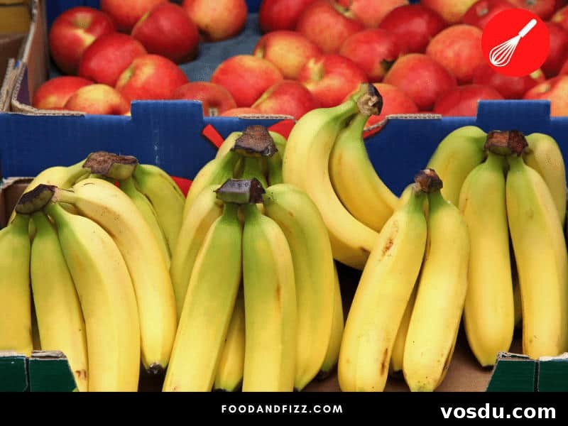 Why Do Organic Bananas Have Plastic on the Stem? Explained 6 When purchasing bananas, go for a bunch that is slightly green and underripe.